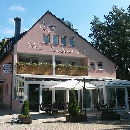Hotel Konditorei Cafe Dora มึนช์แบร์ก ภายนอก รูปภาพ